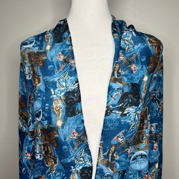 New Disney Parks Authentic Star Wars Neck Scarf Wrap Luke Leia Han Solo R2-D2 - Picture 4 of 10